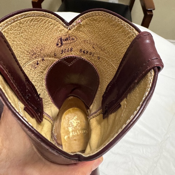 Justin Boots Maroon Leather Western Boots - Picture 7 of 7